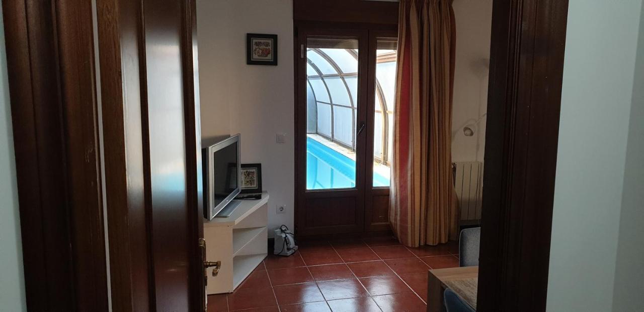 Paseo Del Saja I Y II Apartman Villanueva de la Peña Kültér fotó